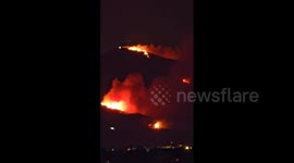 US: Evacuation Orders Issued As Airport Fire Grows Rapidly In Orange County, California 9