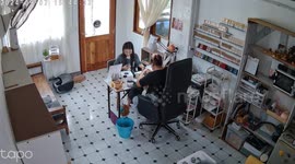Snake Sneaks Up On Girl Getting Her Nails Done