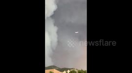 US: Evacuation Orders Issued As Airport Fire Grows Rapidly In Orange County, California 14