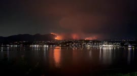 US: Evacuation Orders Issued As Airport Fire Grows Rapidly In Orange County, California 12