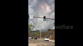 Video shows plane flying near Airport Fire in Rancho Santa Margarita