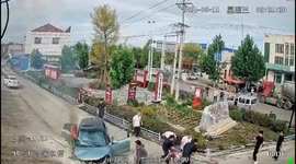 Heroic passersby rescue 3, including child, after electric car loses control and bursts into flames after crash in China