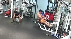 Rowing machine snaps sending gymgoer tumbling backwards