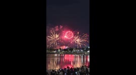 Int'l fireworks display contest held in China's Macao
