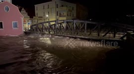 Flooding in Kłodzko, Poland: water rises to Iron Bridge height