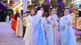Chinese embrace Mid-Autumn Festival with rich cultural activities