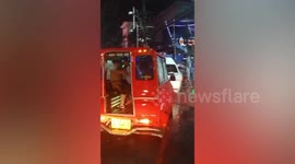 Tourists upset locals with over-the-top PDA in tuktuk