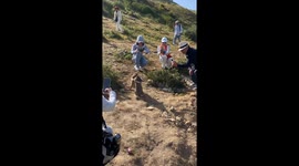 Amusing scene as groundhogs battle it out over food