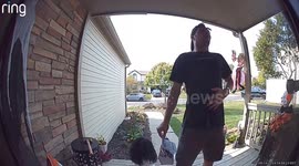 Delivery drive given fright by homeowner's Halloween decorations