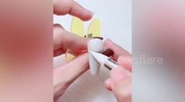 Salon makes awesome Moo Deng nail design