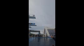 Freestyle high jumps in pool competition