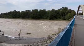 Poland: Flooding Threat Continues In Southern City Of Wroclaw 3