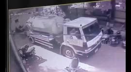 Sanitation Truck Sinks Into Sinkhole in Pune; Driver Narrowly Escapes Unharmed