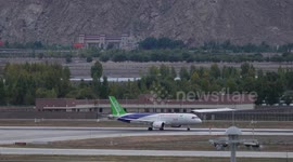 C919 aircraft takes off from Xizang for the first time