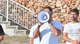 Maltese swimmer begins to challenge 160-km open-water swim