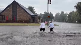 US: Storms Move Through Oklahoma, Causing Flooding 2