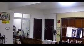 Sister saves sibling from choking incident in Hainan, China