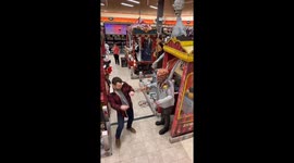 Traditional prankster hilariously scares Spirit Halloween shoppers by posing as fake animatronic