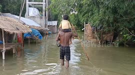 One died,Ganga river flood continues to wreak havoc in Bhagalpur, Northern India