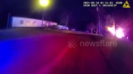 US: Heroic Police Officers' Split-Second Rescue Saves Kids from Inferno