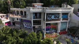 US: Hollywood New Graffiti Covered Mansion