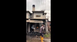 Chimney cleaning creates spectacular smoke cloud in China