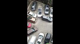 Chinese puzzle! Cars stuck by chaotic parking