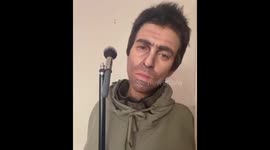 Oasis fan transforms herself into Noel Gallagher using makeup to celebrate the band's reunion (Part 1)