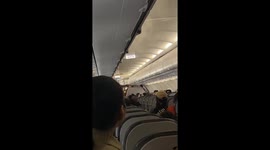 Passenger arrested over bomb threat on flight from Vietnam to Bangkok