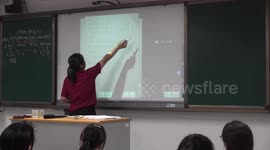 Brazilian math teachers visit Shanghai to learn experience from Chinese counterparts