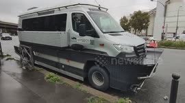 Amphibian bus spotted in Paris. (Paris Duck Tour). 2 oct. 2024