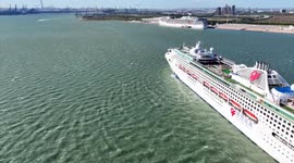 Cruise tourism booms during China's National Day holiday