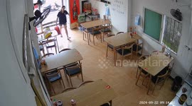 Motorcyclist crashes into restaurant in Guangdong, China