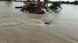 Floodwater surge leads to culvert’s collapse in Bhagalpur, Northern India