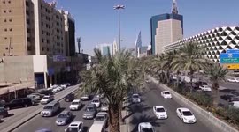 Saudi Arabia: Former European Commission president urges dialogue to prevent China-EU trade war over EV tariffs