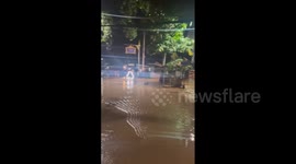 Thailand: Major Flooding Hits Chiang Mai Forcing Residents And Animals To Evacuate 9