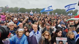 Thousands hold candles aloft at October 7th anniversary vigil in London's Hyde Park