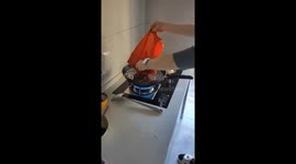 Crab escapes cooking pot!