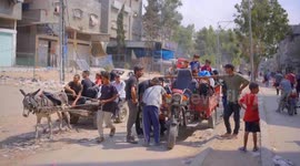 Gaza Strip: Palestinians displaced again as attacks continue in Northern Gaza