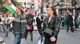 We are the people, stop the bombing now now now, London, United Kingdom
