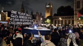 A candlelit vigil for the thousands of Palestinians killed by Israeli forces concludes in Parliament Square with prayers and chanting