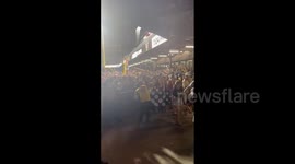US: Vanderbilt Commodores Fans Toss Goalpost Into Cumberland River In Nashville