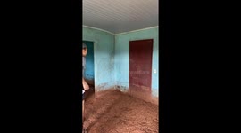 Funny door mishap in Brazil