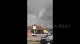 Impressive funnel cloud forms over Hamburg, Germany