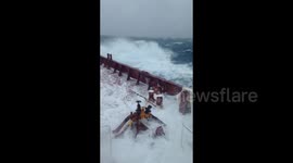 Massive waves batter ship off Australia