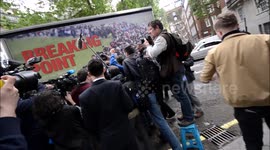 Nigel Farage unveils controversial Brexit poster