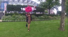 Massive Hat at Ascot