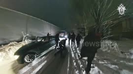 Russia: Construction Firm Boss And Five Accomplices Arrested For Kidnapping And Torturing An Employee Who Wanted To Quit