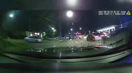 US: Mob Swarms Cleveland Police Car During Wild Street Takeover