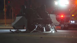 US, Los Angeles: Northridge Driver Crashes Into 4 Parked Cars And Flips